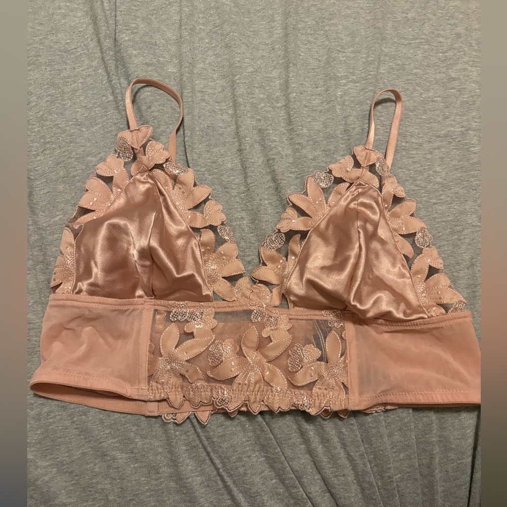 VS floral bralette